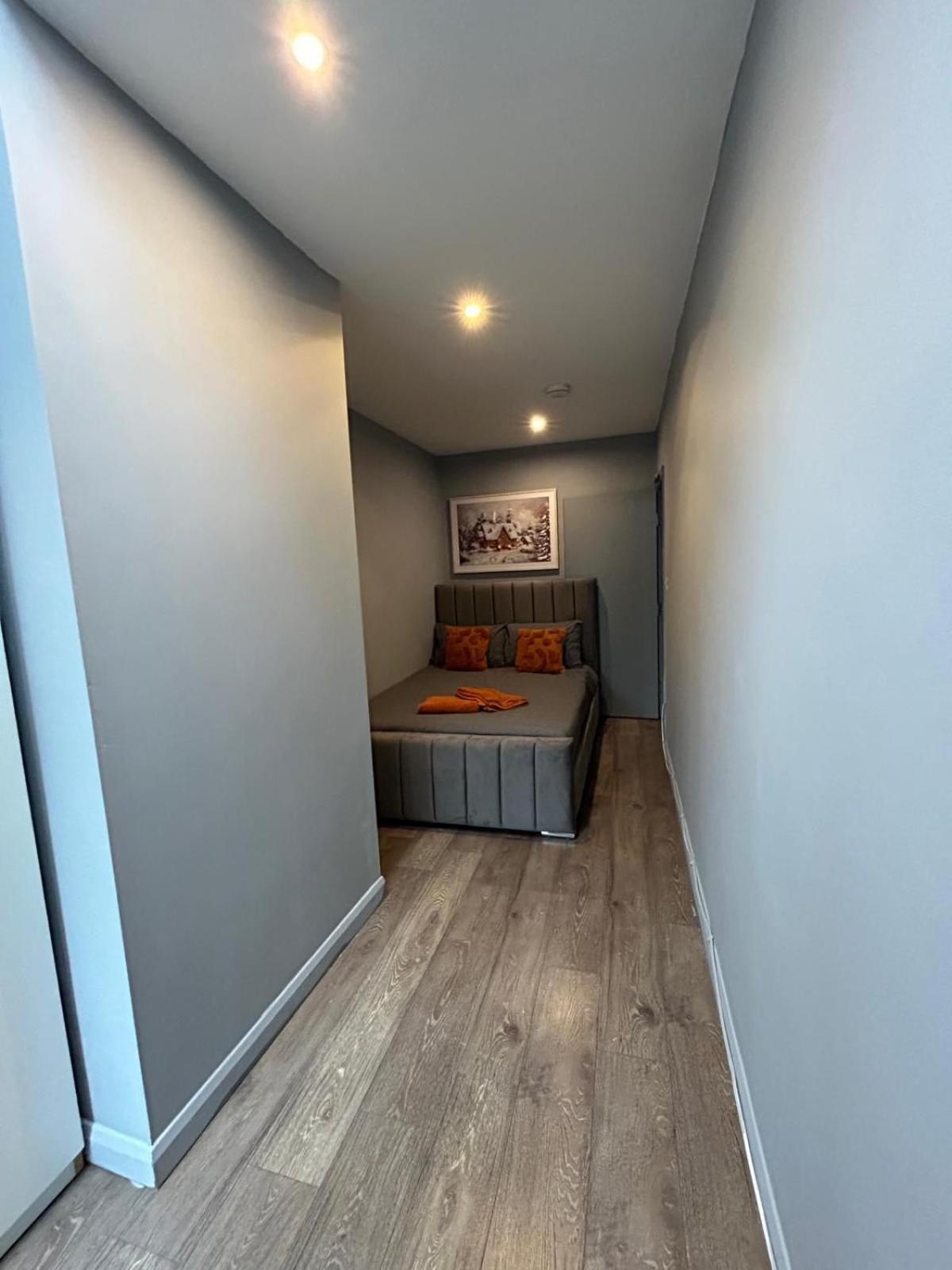 2 Bedroom Flat In Euston 2 Mins Away From Station, No Lift ロンドン エクステリア 写真